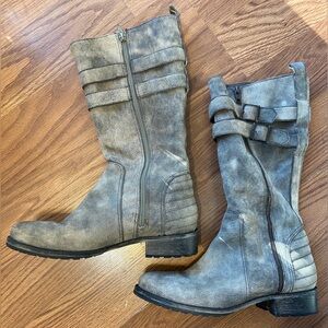 Matisse 11 M tall boots “Roady” Gray distressed leather